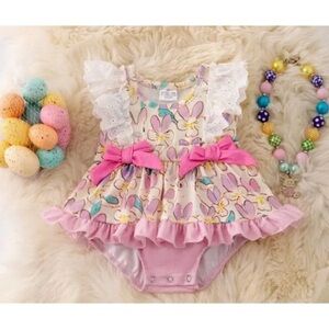 BRAND NEW WITH TAGS Girls Floral Bunny Twirl Onesie with Pink Side Bows